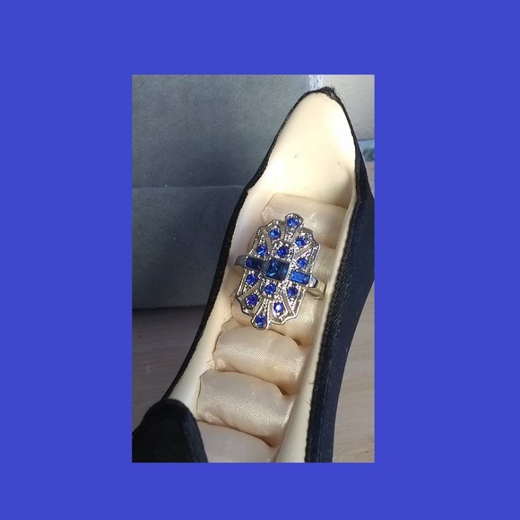 Jewelry - New: Brilliant Blue and Silver Ring